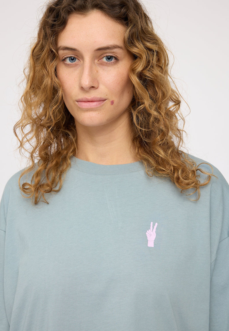 Angelique ist 1,75 und trägt Größe S