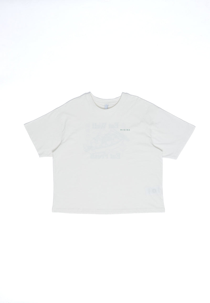 Julia ist 1,78 und trägt Größe S