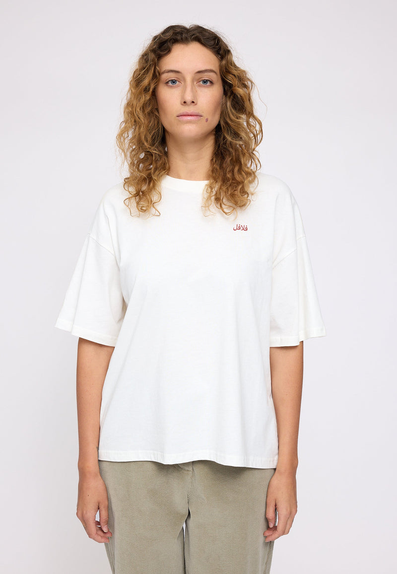 Angelique ist 1,75 und trägt Größe S