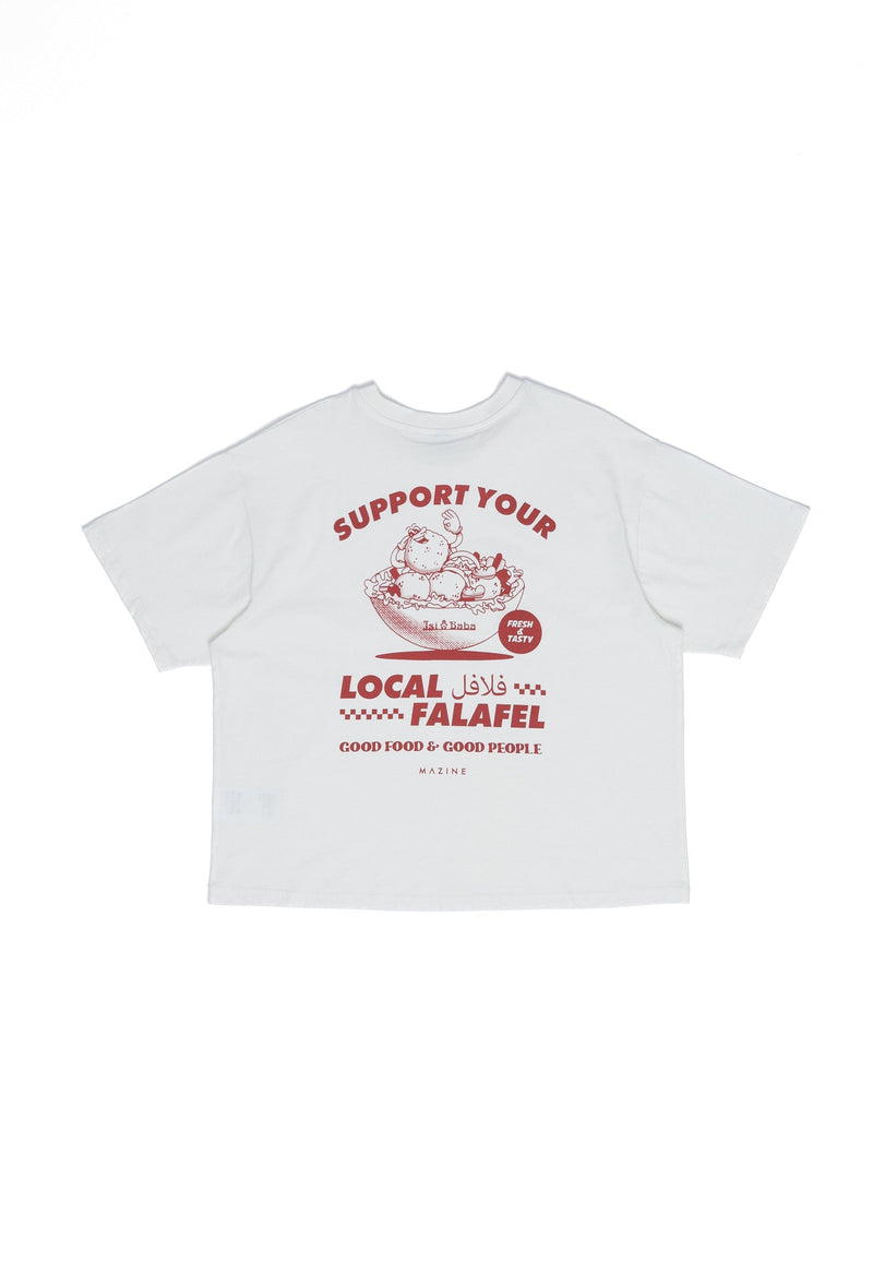 Julia ist 1,78 und trägt Größe S