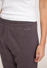 Angelique ist 1,75 und trägt Größe S