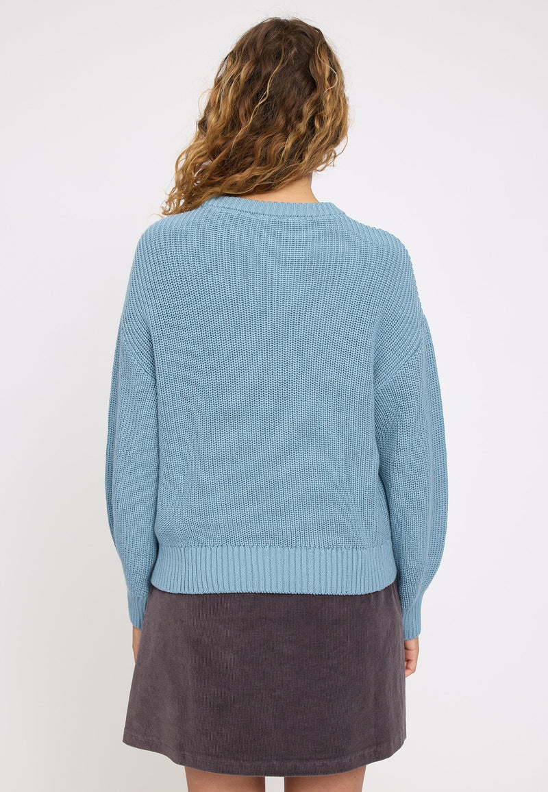 Angelique ist 1,75 und trägt Größe S