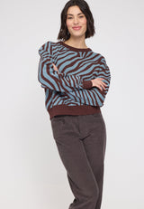 Maren ist 1,75 und trägt Größe S