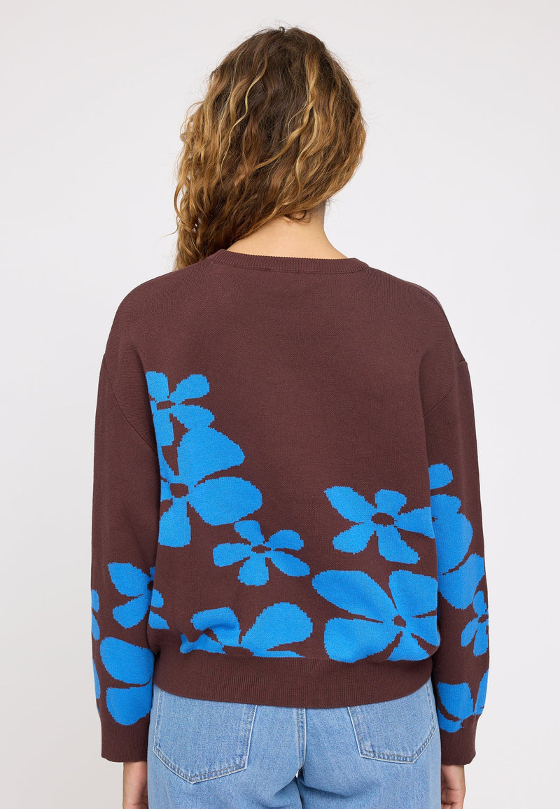 Angelique ist 1,75 und trägt Größe S