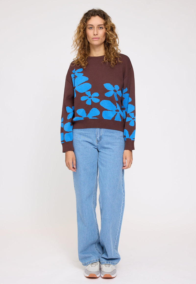 Angelique ist 1,75 und trägt Größe S