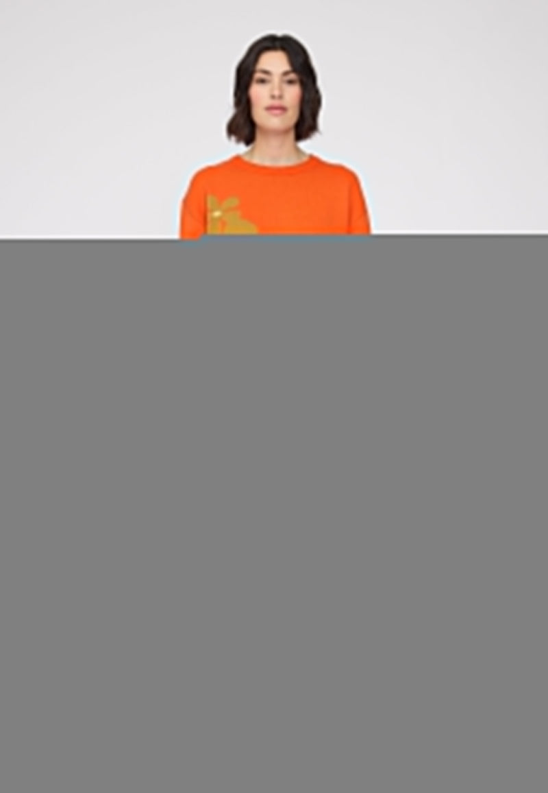 Maren ist 1,75 und trägt Größe S