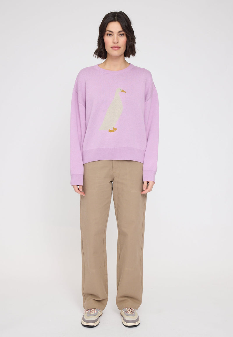 Maren ist 1,75 und trägt Größe S