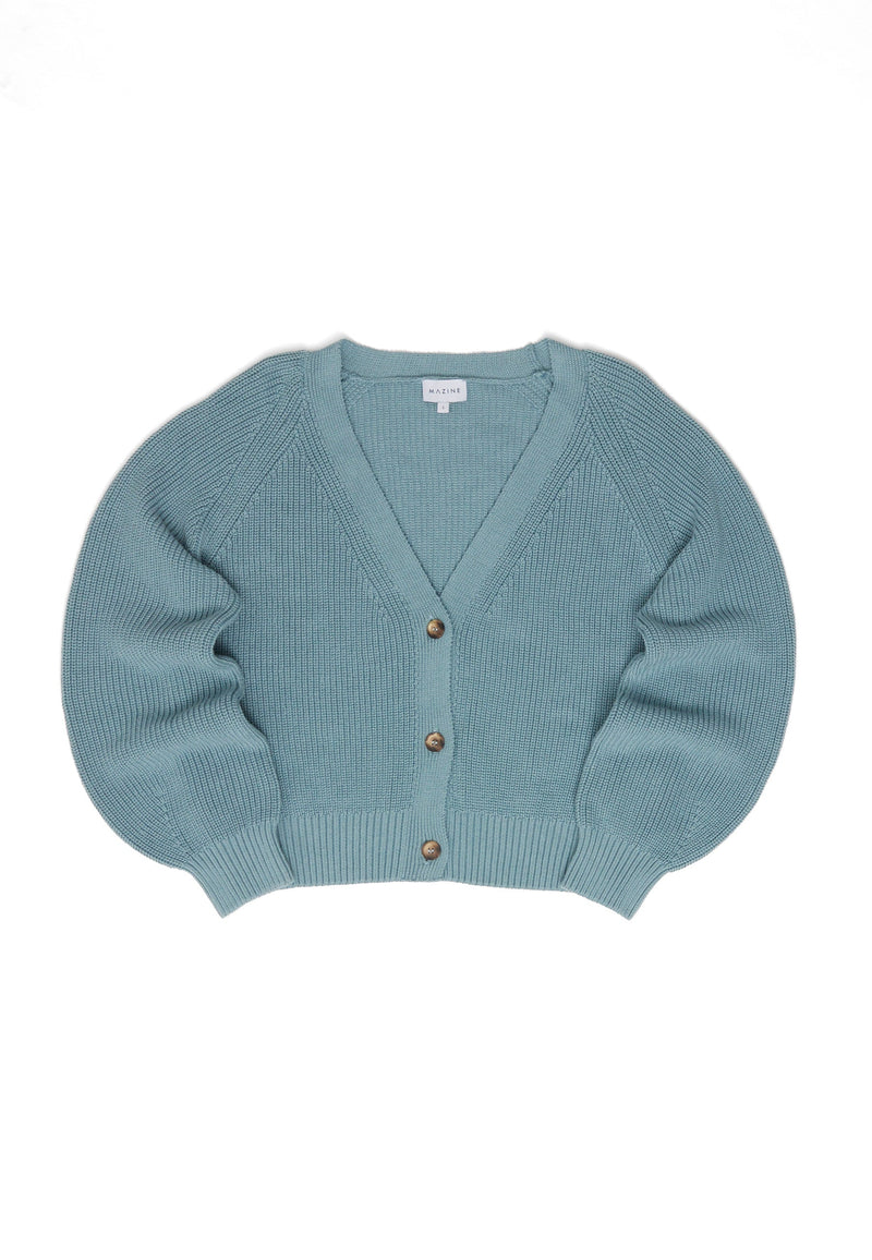 Julia ist 1,78 und trägt Größe S