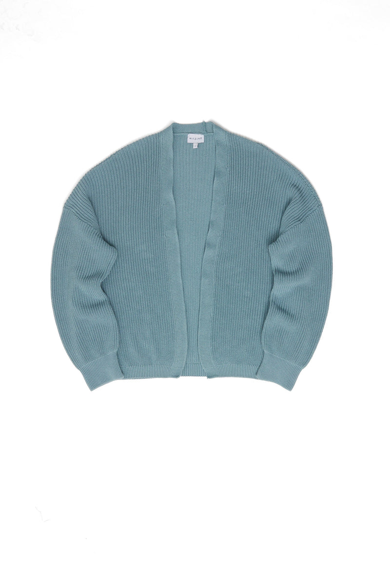 Julia ist 1,78 und trägt Größe S